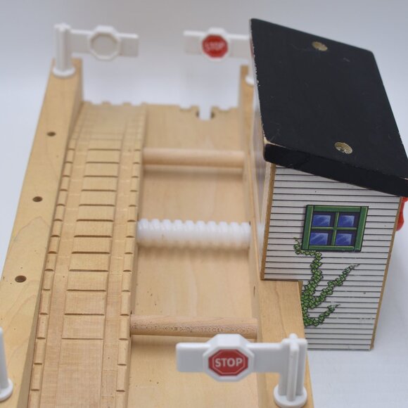 Thomas Wooden Railway Train Transfer Table Clickity Clack Track P856 - Picture 8 of 15